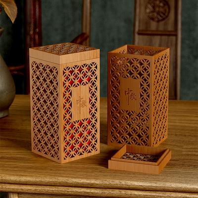 Lattice-Carved Wooden Mooncake Box