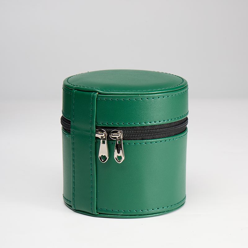 Round Zippered Leather Watch Roll