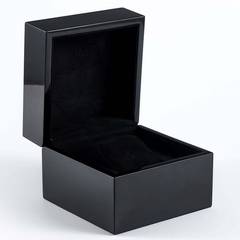 Matte Lacquer Watch Box photo 3